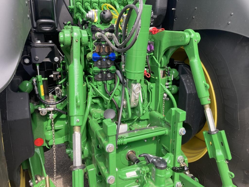 Traktor John Deere 6R250: slika 14