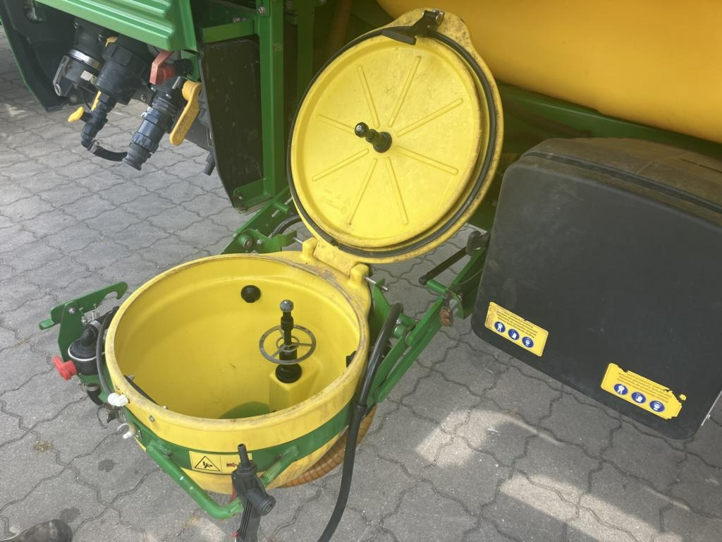 John Deere BASISMASCHINE R944I POWRSPRAY - Vučena prskalica: slika 3 John Deere BASISMASCHINE R944I POWRSPRAY - Vučena prskalica: slika 3