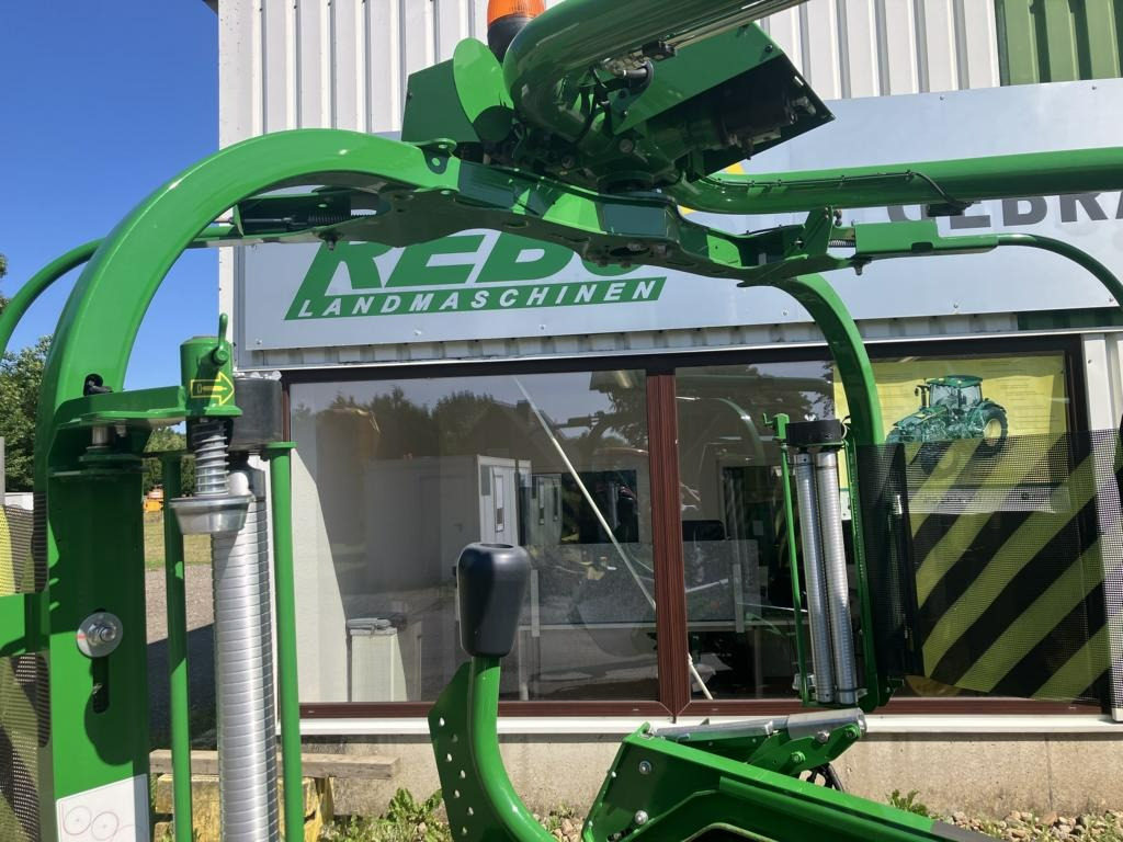 John Deere FESTKAMMER-KOMBIPRESSE C441R - Oprema za prevrtanje i razlaganje: slika 5 John Deere FESTKAMMER-KOMBIPRESSE C441R - Oprema za prevrtanje i razlaganje: slika 5