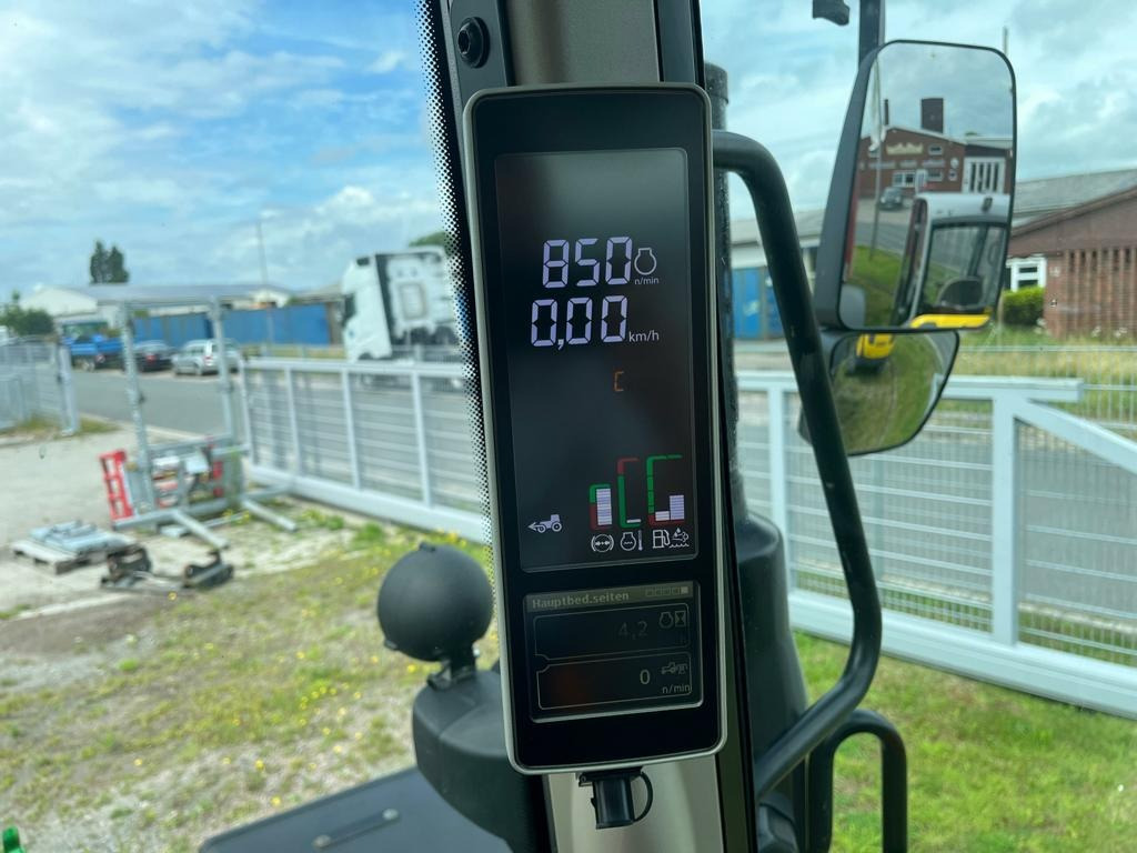 John Deere TRAKTOR 6120M MIT KABINE - Traktor: slika 2 John Deere TRAKTOR 6120M MIT KABINE - Traktor: slika 2