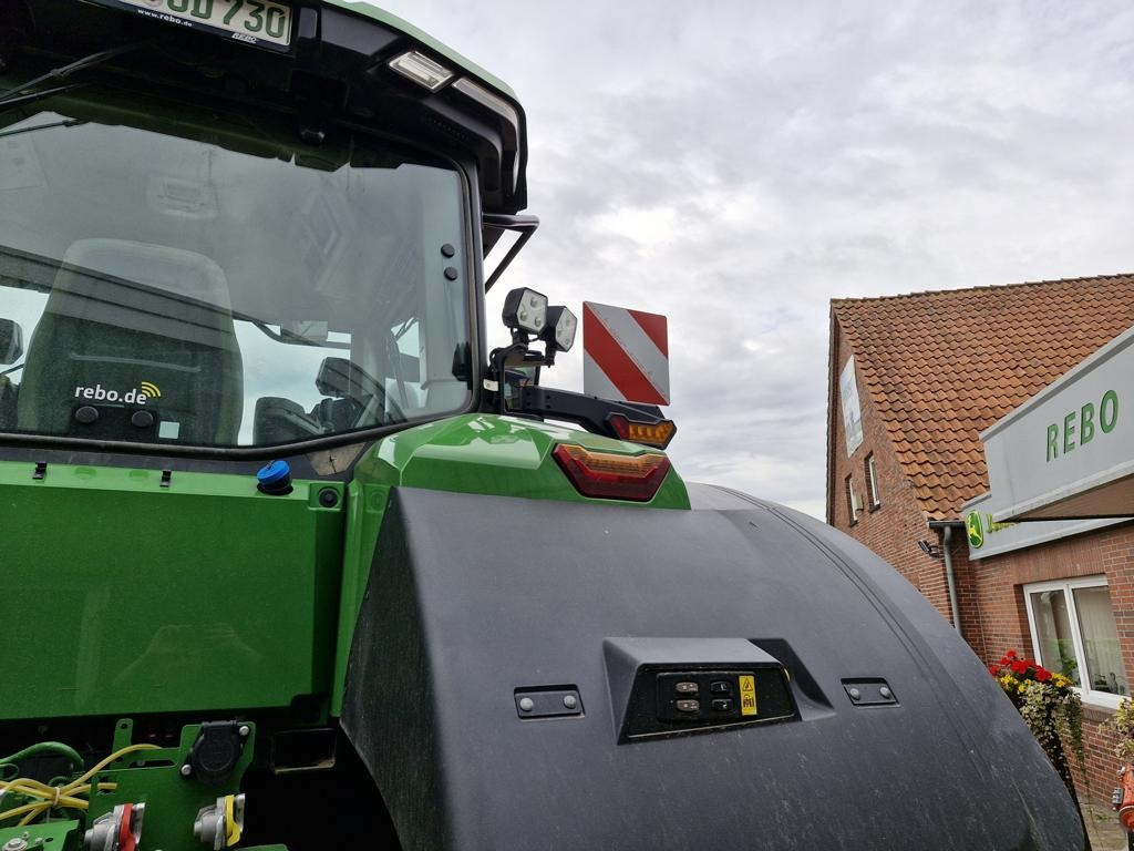 John Deere TRAKTOR 7R330 - Traktor: slika 3 John Deere TRAKTOR 7R330 - Traktor: slika 3