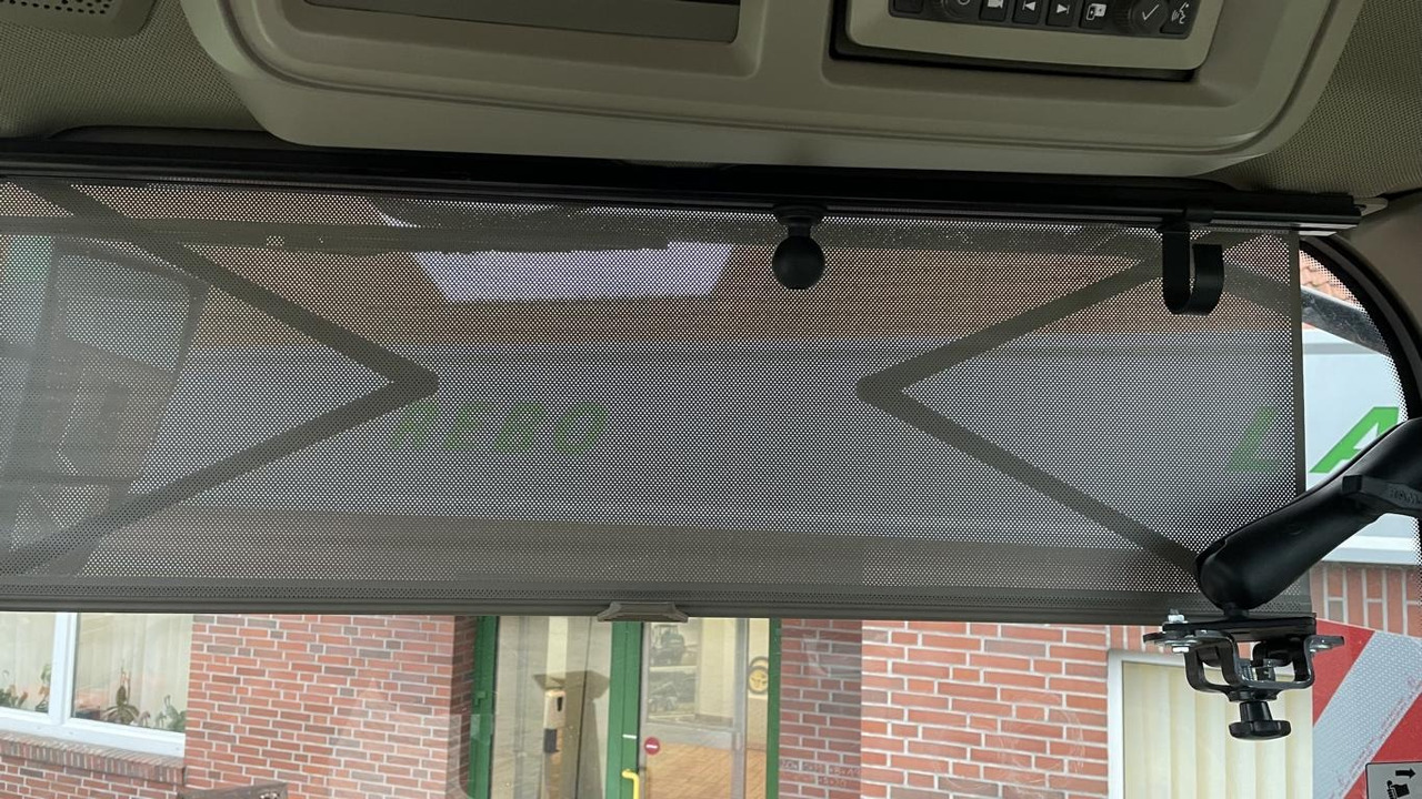 John Deere TRAKTOR 7R330 - Traktor: slika 3 John Deere TRAKTOR 7R330 - Traktor: slika 3