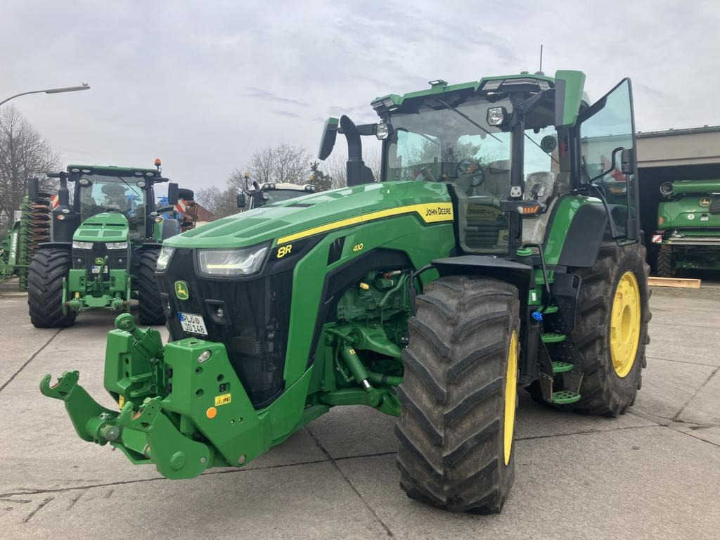 John Deere TRAKTOR 8R410 - Traktor: slika 1 John Deere TRAKTOR 8R410 - Traktor: slika 1