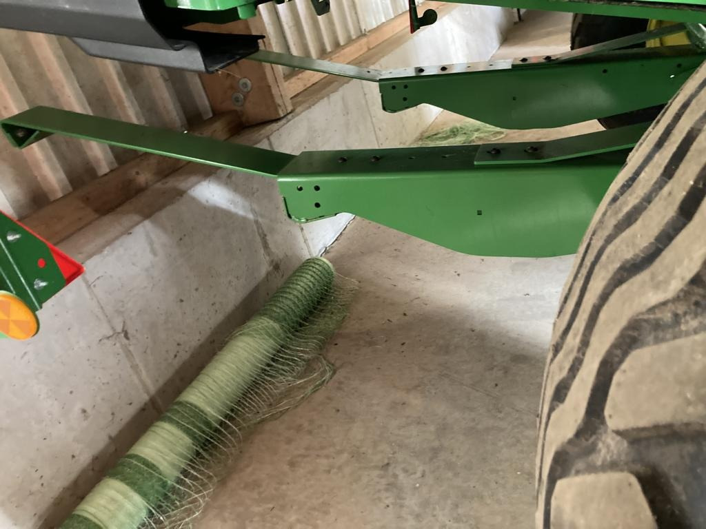 John Deere V461M - Omotač za bale: slika 2 John Deere V461M - Omotač za bale: slika 2