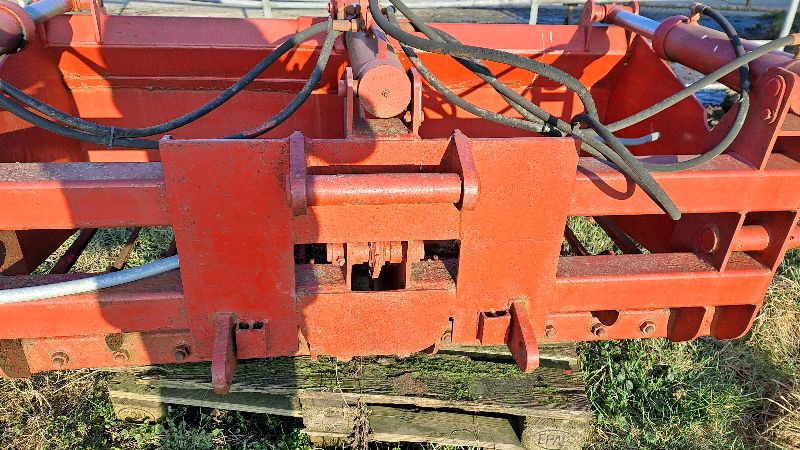 McHale Siloschneidschaufel - Prevrtač/ Grabuljač: slika 2 McHale Siloschneidschaufel - Prevrtač/ Grabuljač: slika 2