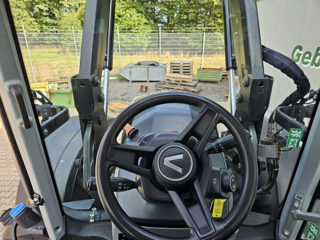 Traktor Valtra N 175 ACTIVE: slika 15 Traktor Valtra N 175 ACTIVE: slika 15