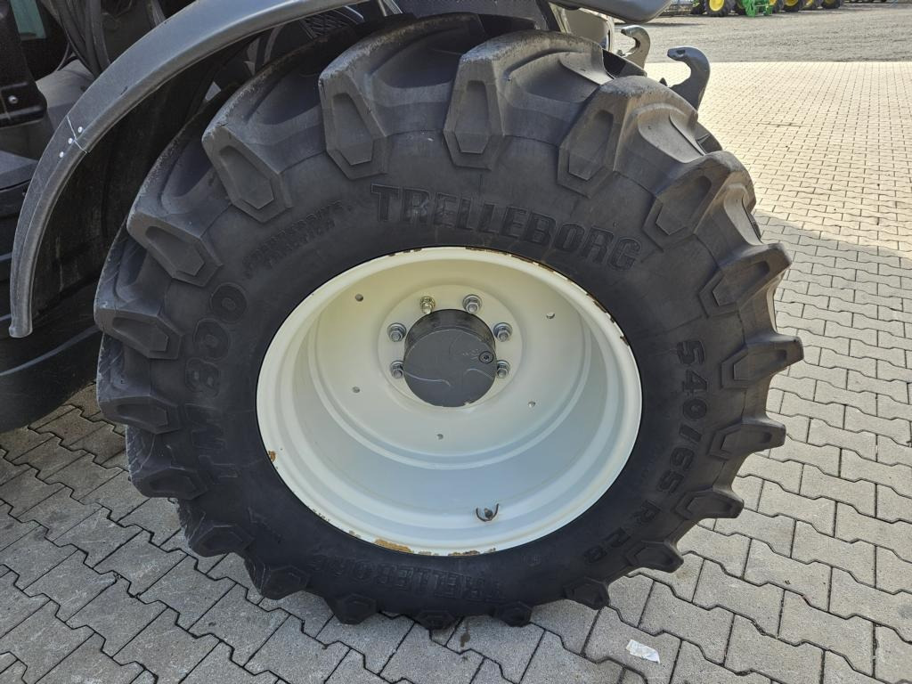 Traktor Valtra N 175 ACTIVE: slika 8 Traktor Valtra N 175 ACTIVE: slika 8