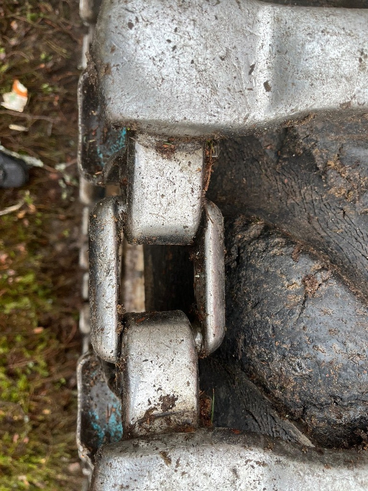 Prevoznik Komatsu 875: slika 17