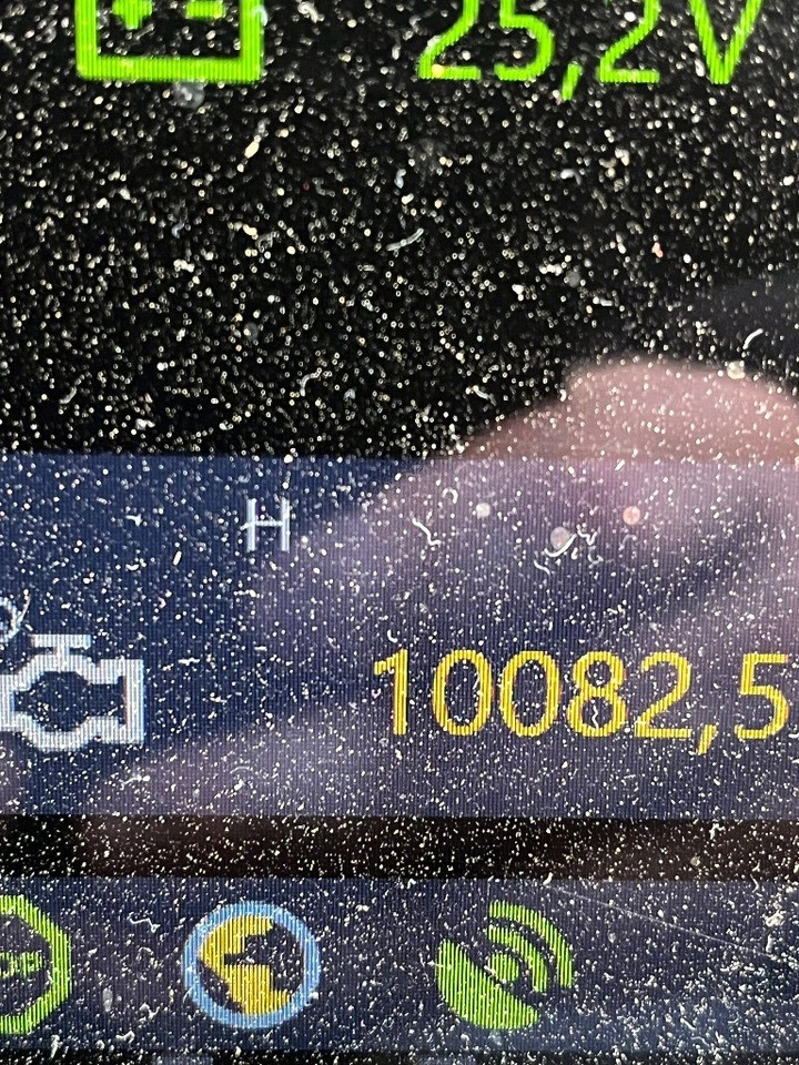 Prevoznik Komatsu 875: slika 21