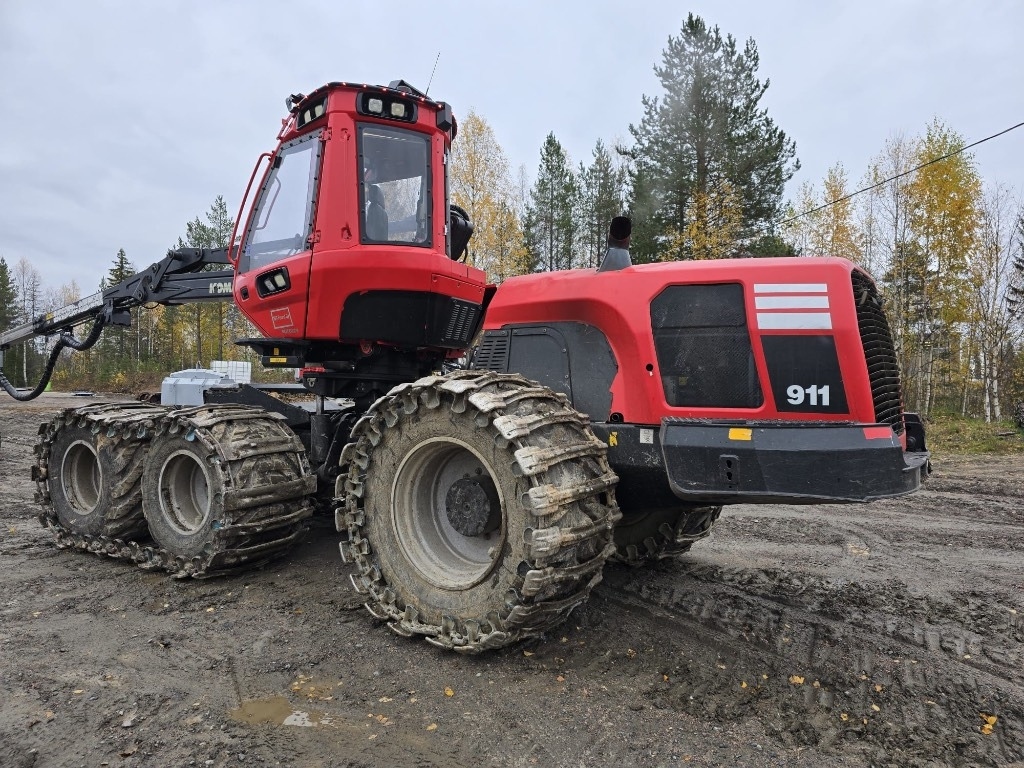 Komatsu 911.7 - Kombajn za šumarstvo: slika 4 Komatsu 911.7 - Kombajn za šumarstvo: slika 4