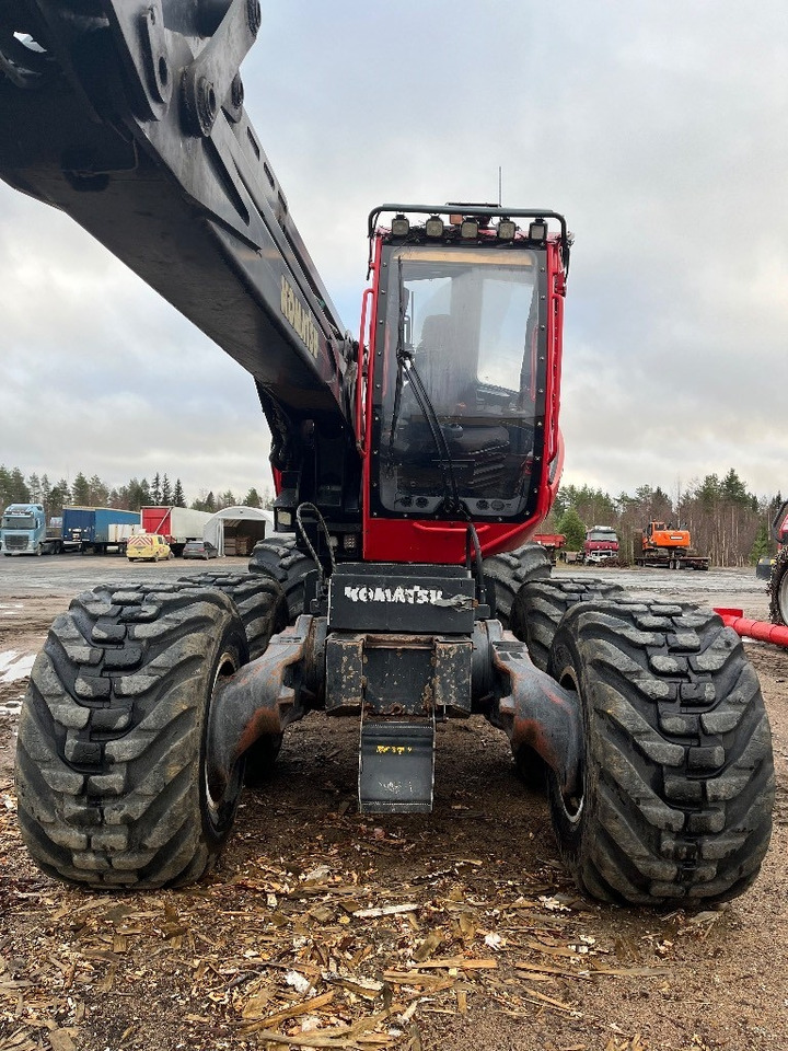 Komatsu 911 - Kombajn za šumarstvo: slika 4 Komatsu 911 - Kombajn za šumarstvo: slika 4