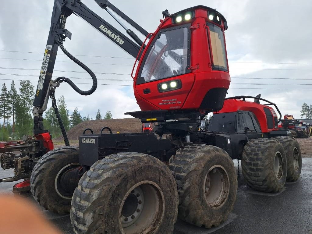 Komatsu 931XC - Kombajn za šumarstvo: slika 1 Komatsu 931XC - Kombajn za šumarstvo: slika 1