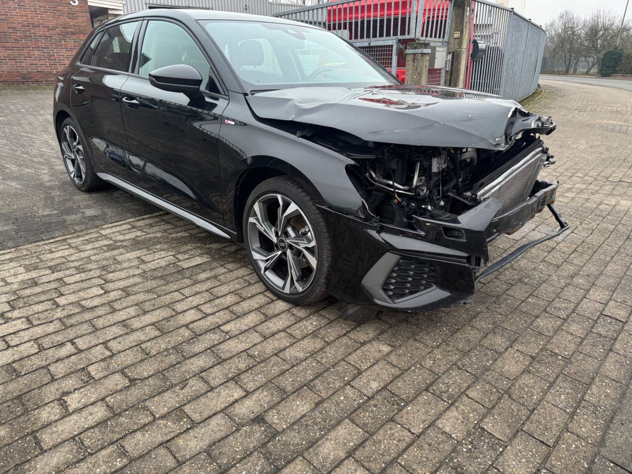 Audi A3 Sportback 35 TDI S line 32.000 KM S-TRONIC Audi A3 Sportback 35 TDI S line 32.000 KM S-TRONIC - Automobil: slika 4 Audi A3 Sportback 35 TDI S line 32.000 KM S-TRONIC Audi A3 Sportback 35 TDI S line 32.000 KM S-TRONIC - Automobil: slika 4