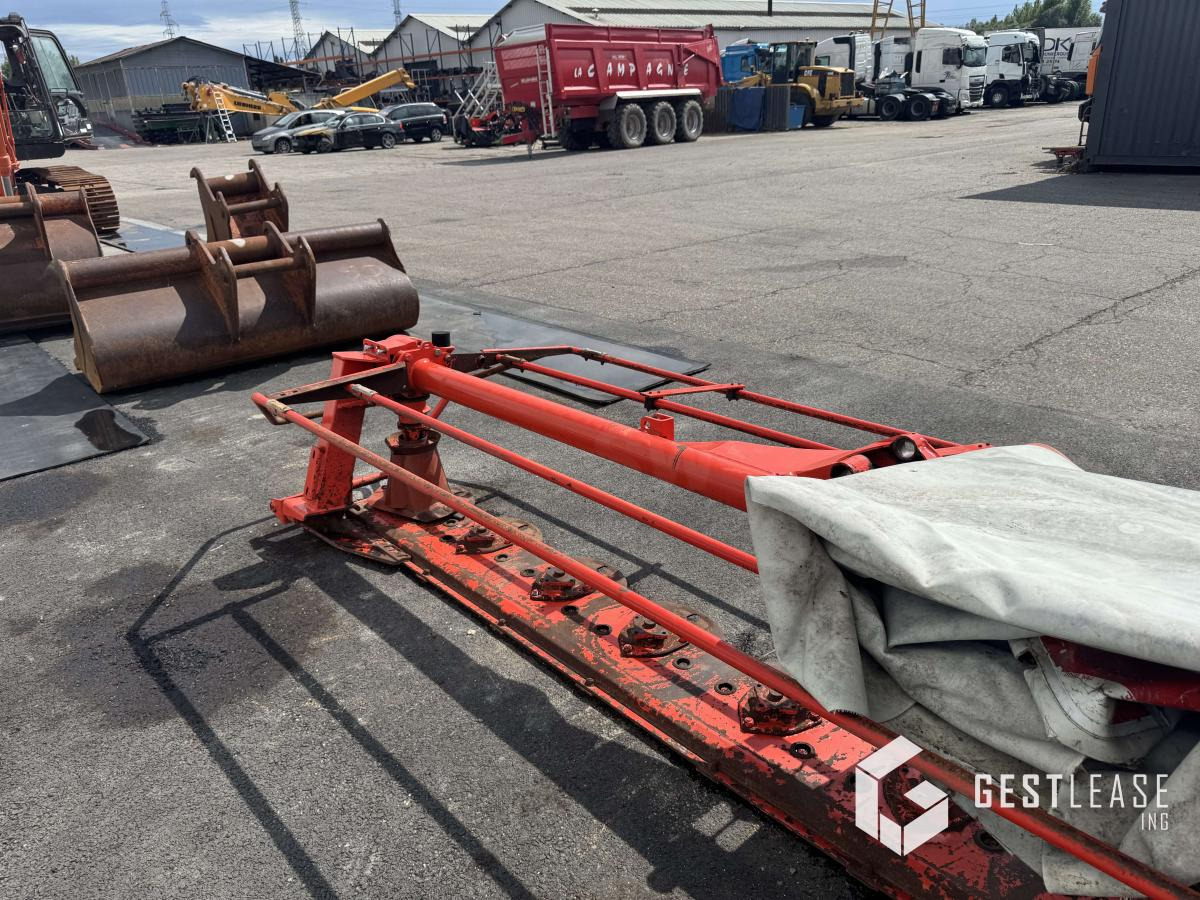Kuhn GMD 4010 FF - Kosačica: slika 4 Kuhn GMD 4010 FF - Kosačica: slika 4