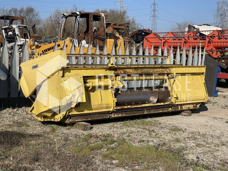 Kombinovani kombajn New Holland CLAYSON 1540: slika 18