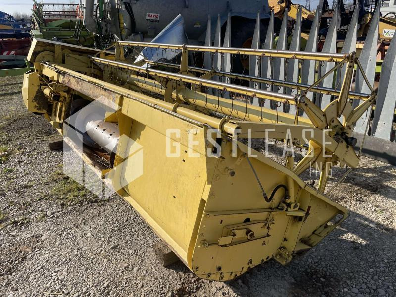 Kombinovani kombajn New Holland CLAYSON 1540: slika 16