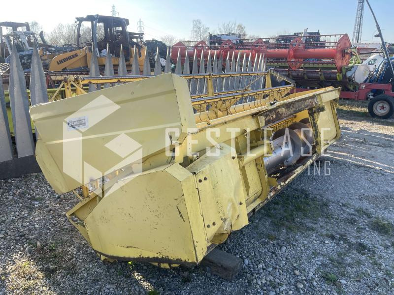 Kombinovani kombajn New Holland CLAYSON 1540: slika 6