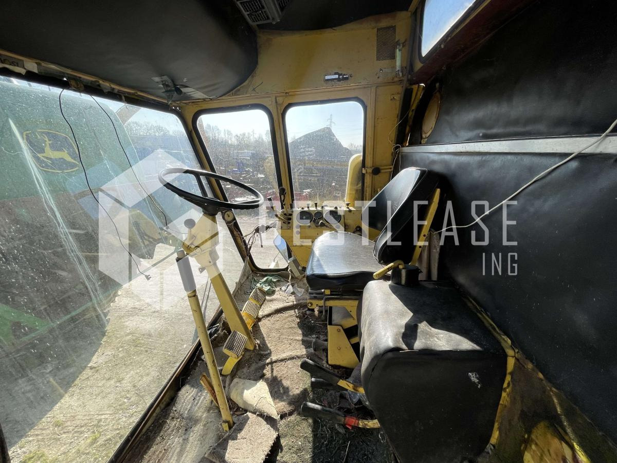 Kombinovani kombajn New Holland CLAYSON 1540: slika 32