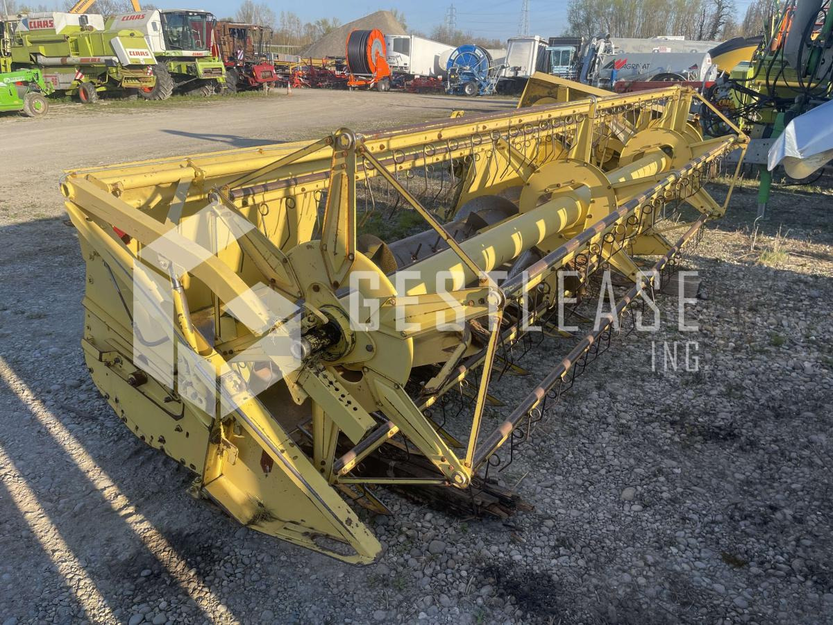 New Holland CLAYSON 1540 - Kombinovani kombajn: slika 5 New Holland CLAYSON 1540 - Kombinovani kombajn: slika 5