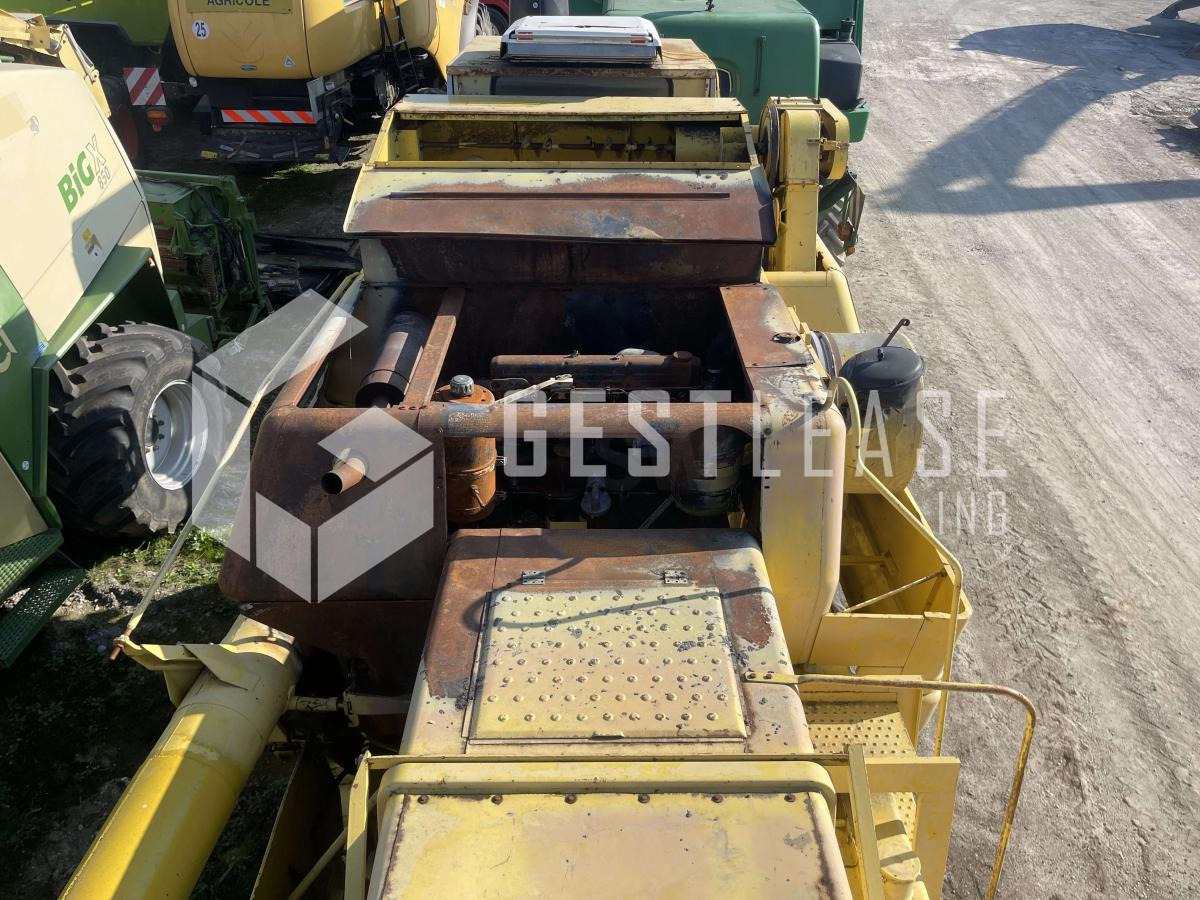 Kombinovani kombajn New Holland CLAYSON 1540: slika 28