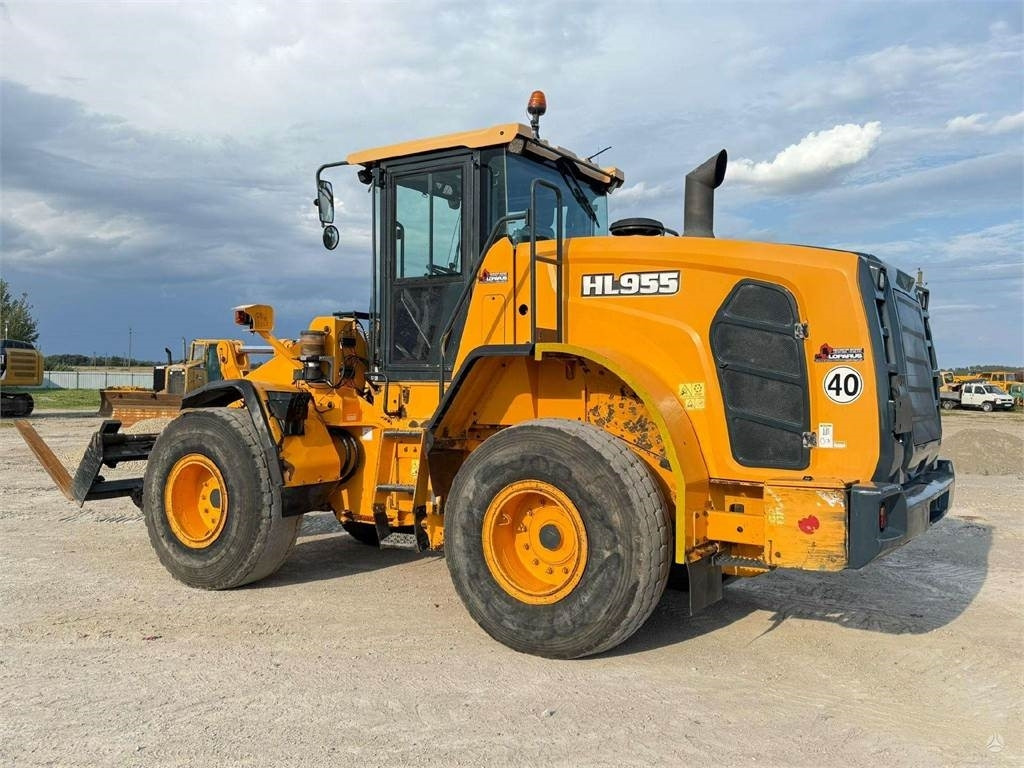 Hyundai HL 955 - Utovarivač točkaš: slika 4 Hyundai HL 955 - Utovarivač točkaš: slika 4
