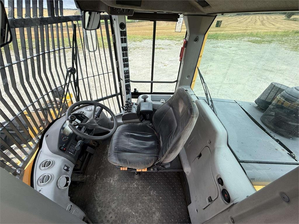 Utovarivač točkaš Volvo L 120 F , 4rd line , coupler: slika 10 Utovarivač točkaš Volvo L 120 F , 4rd line , coupler: slika 10