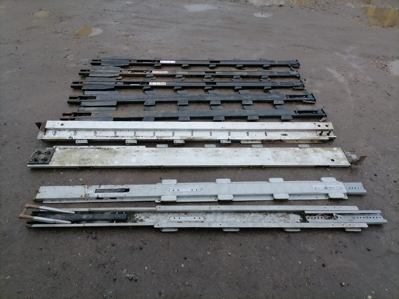 KRONE Haagise tugipostid 515068374 - Univerzalni deo za Kamion: slika 2 KRONE Haagise tugipostid 515068374 - Univerzalni deo za Kamion: slika 2