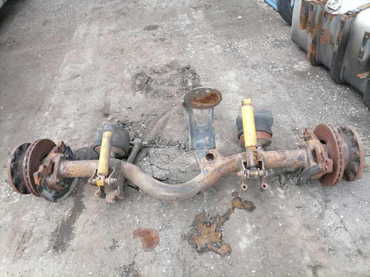 MAN Axel housing 12345 - Osovina i delovi za Kamion: slika 3 MAN Axel housing 12345 - Osovina i delovi za Kamion: slika 3
