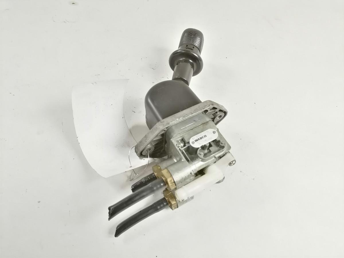 MAN Handbrake control lever 81523156156 - Univerzalni deo za Kamion: slika 2 MAN Handbrake control lever 81523156156 - Univerzalni deo za Kamion: slika 2