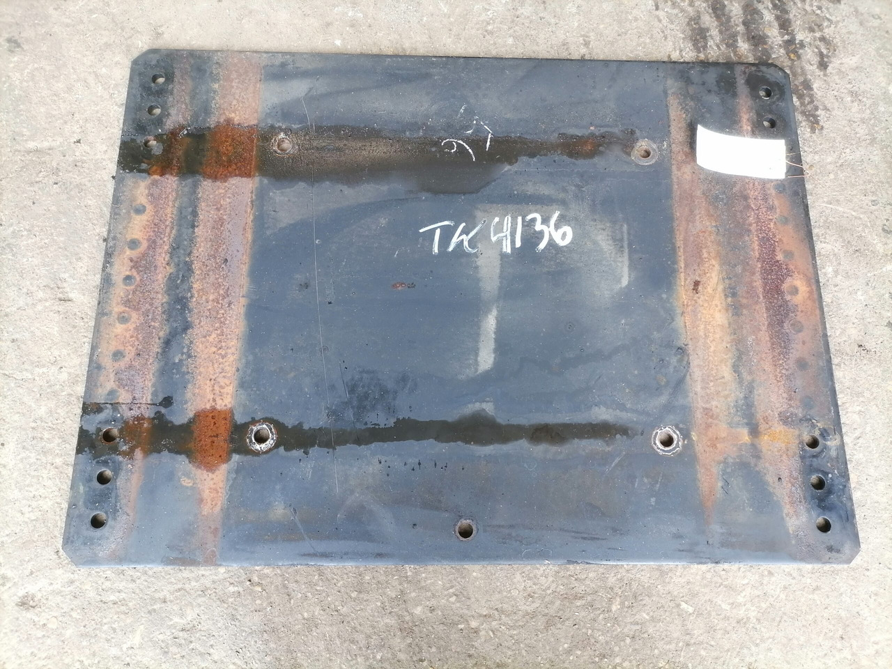 MAN Saddle plate 81427150036 - Spojnica na petom točku za Kamion: slika 3 MAN Saddle plate 81427150036 - Spojnica na petom točku za Kamion: slika 3