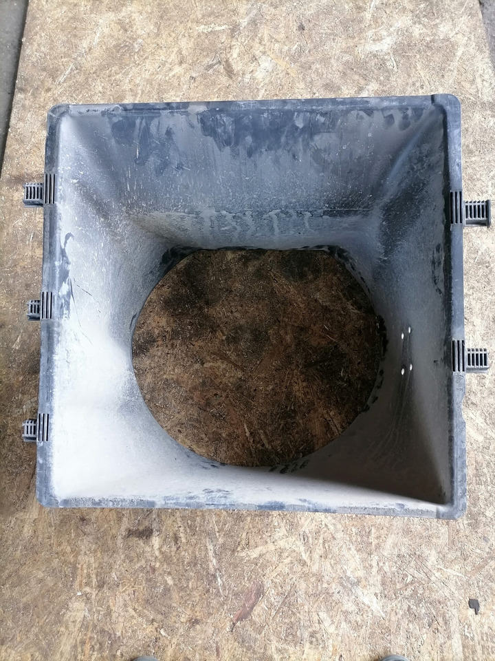 MB Fan shroud 9705050055 - Radijator za Kamion: slika 3 MB Fan shroud 9705050055 - Radijator za Kamion: slika 3