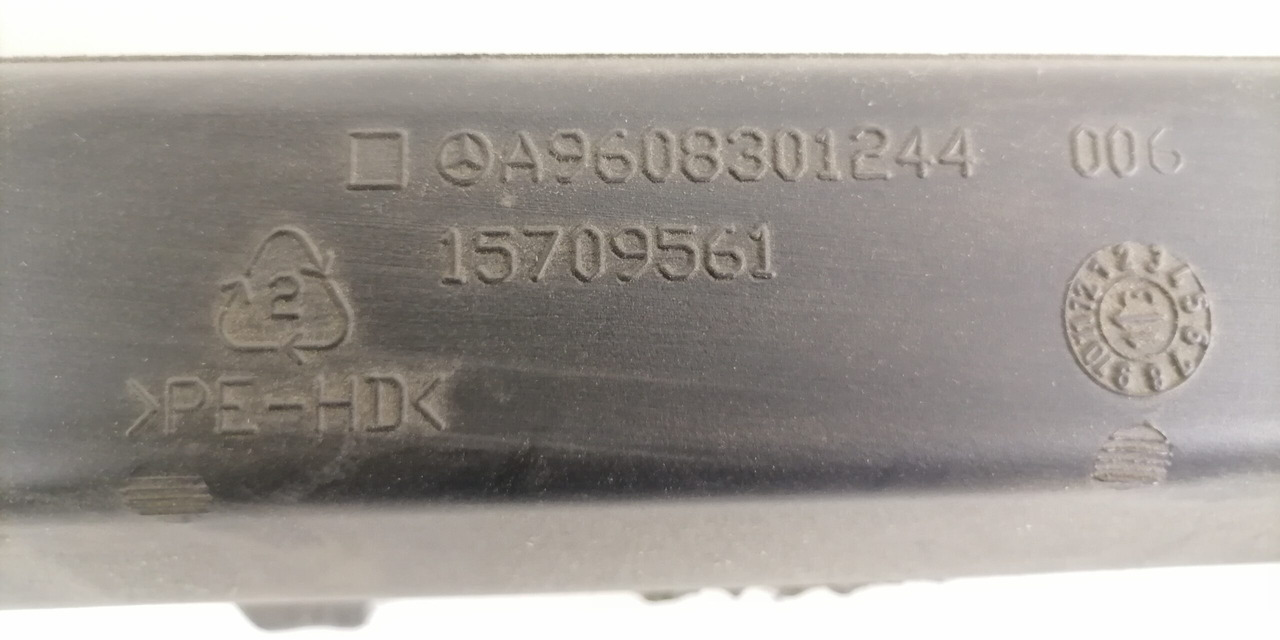 Mercedes-Benz Salongi õhutoru A9608301344 - Grejanje/ Ventilacija za Kamion: slika 2 Mercedes-Benz Salongi õhutoru A9608301344 - Grejanje/ Ventilacija za Kamion: slika 2