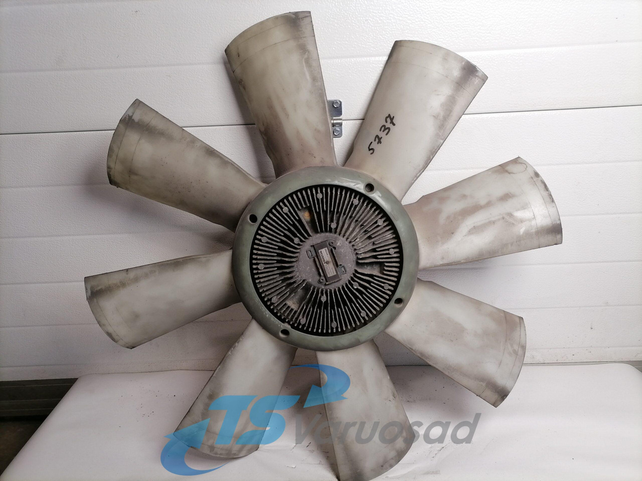 Scania Cooling fan 1392261 - Ventilator za Kamion: slika 1 Scania Cooling fan 1392261 - Ventilator za Kamion: slika 1