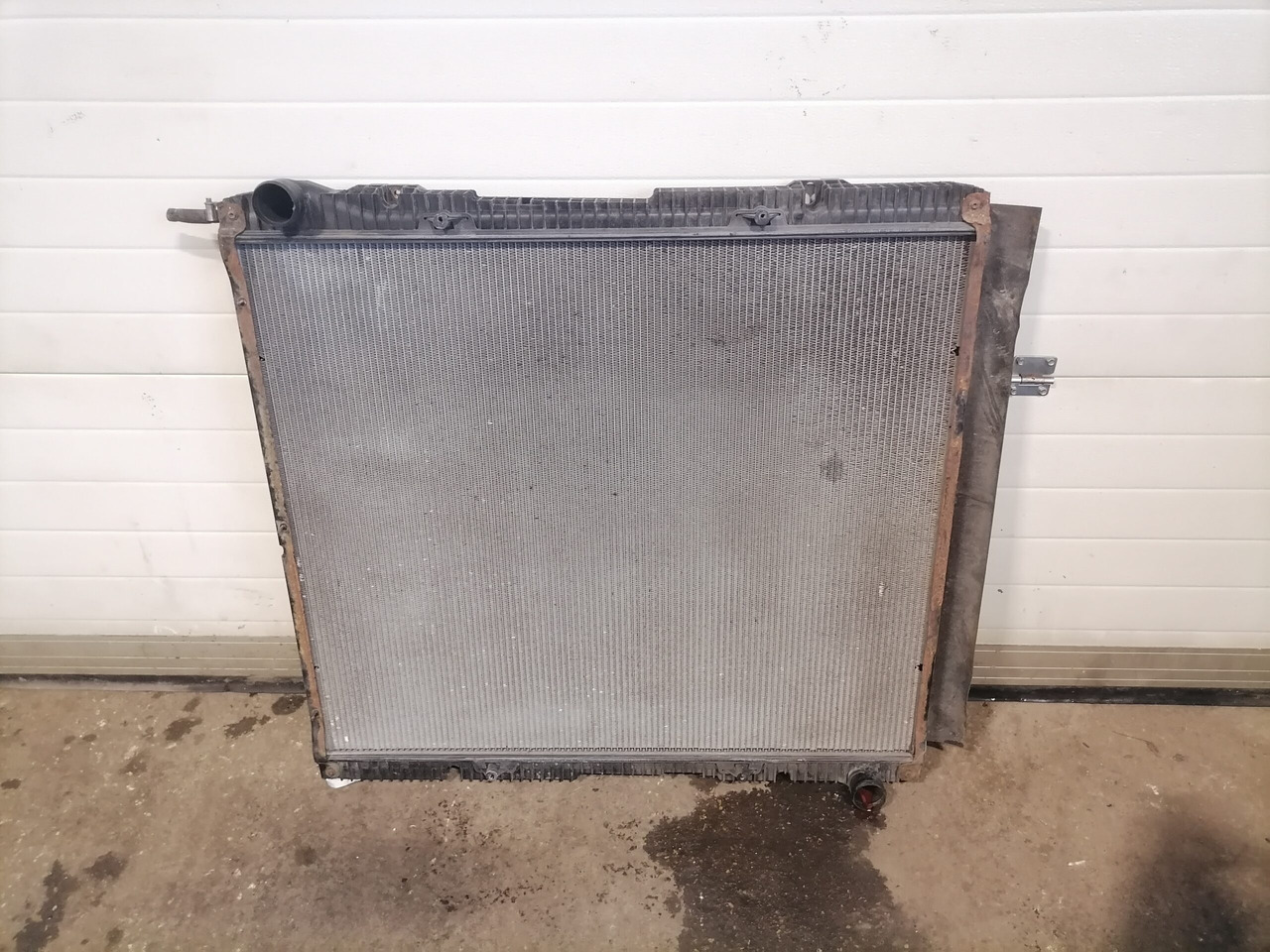 Scania Cooling radiator 1769997 - Radijator za Kamion: slika 1 Scania Cooling radiator 1769997 - Radijator za Kamion: slika 1
