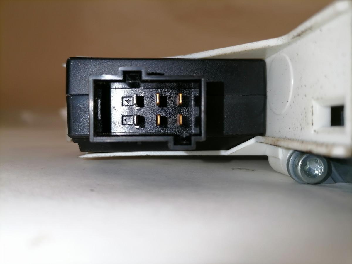 Scania Glass lift 2076264 - Staklo i delovi za Kamion: slika 5 Scania Glass lift 2076264 - Staklo i delovi za Kamion: slika 5