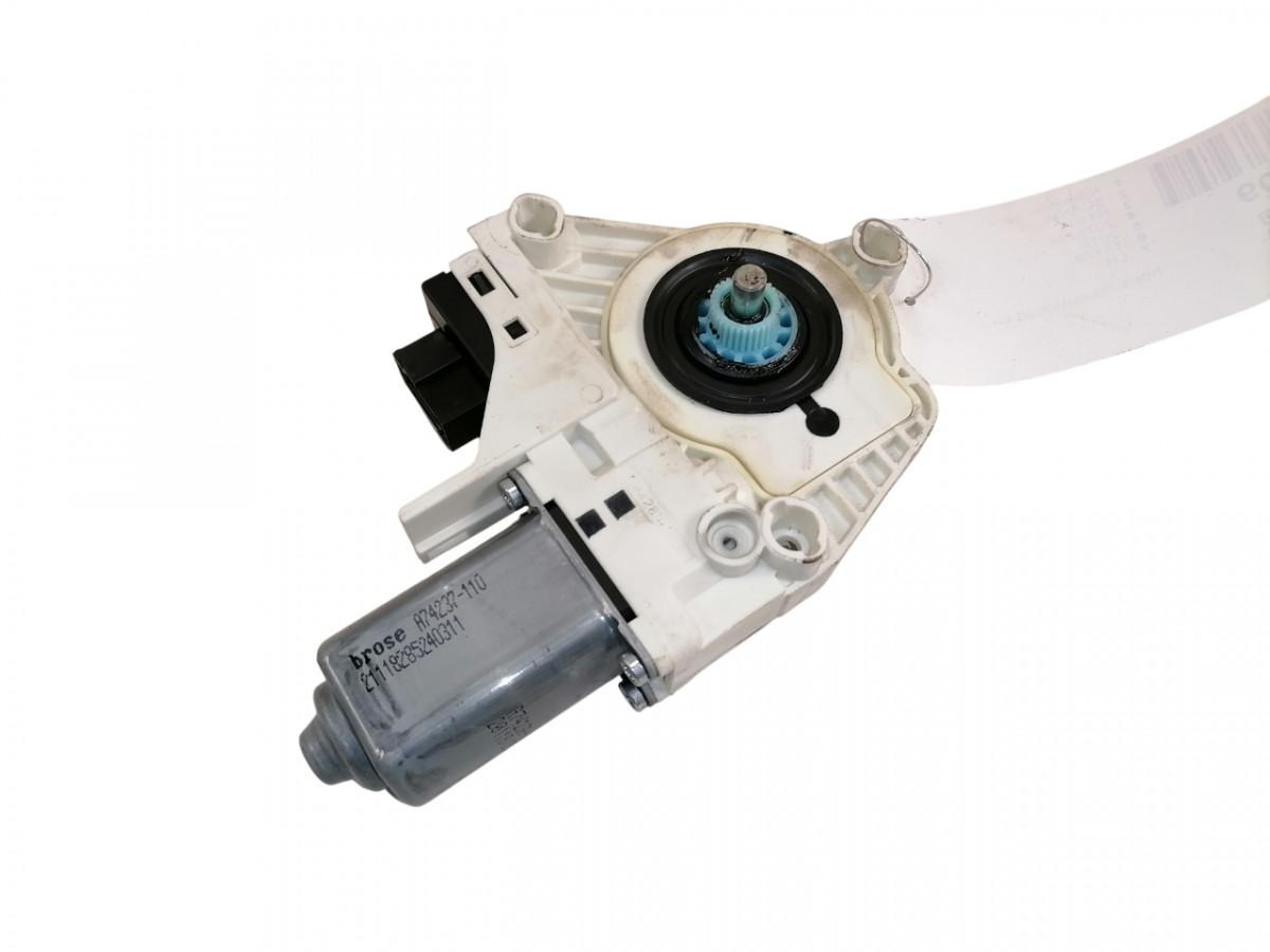 Scania Glass lift 2076264 - Staklo i delovi za Kamion: slika 1 Scania Glass lift 2076264 - Staklo i delovi za Kamion: slika 1