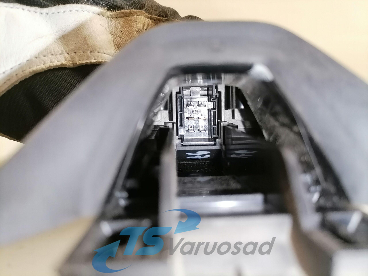 Scania Juhtplokk, FLC 1949369 - Upravljačka jedinica za Kamion: slika 4 Scania Juhtplokk, FLC 1949369 - Upravljačka jedinica za Kamion: slika 4