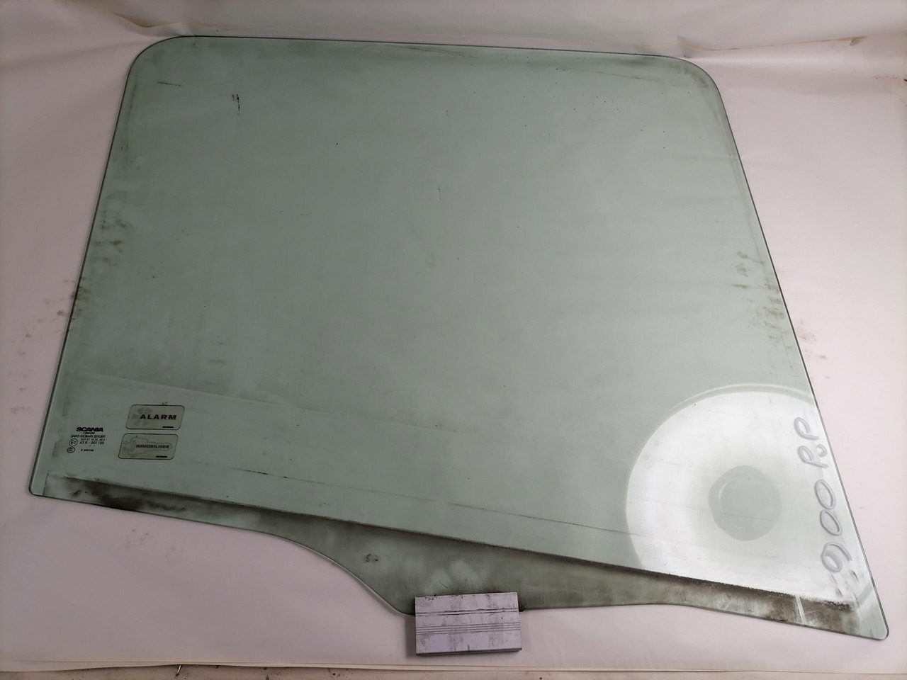 Scania Küljeklaas, parem 1306260 - Staklo i delovi za Kamion: slika 3 Scania Küljeklaas, parem 1306260 - Staklo i delovi za Kamion: slika 3