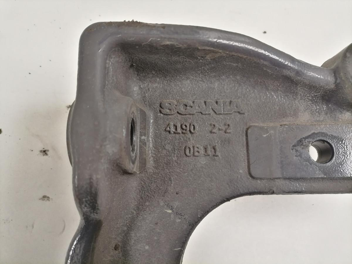 Scania Mudguard bracket 2356049 - Univerzalni deo za Kamion: slika 3 Scania Mudguard bracket 2356049 - Univerzalni deo za Kamion: slika 3