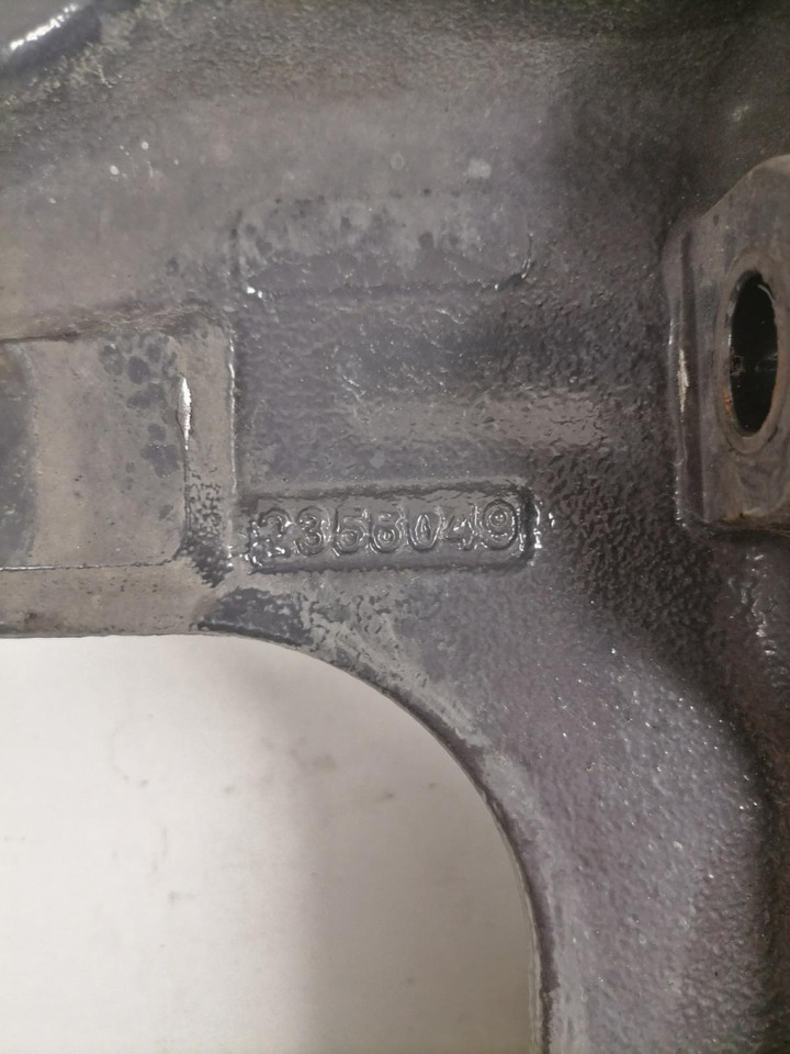 Scania Mudguard bracket 2356049 - Univerzalni deo za Kamion: slika 4 Scania Mudguard bracket 2356049 - Univerzalni deo za Kamion: slika 4