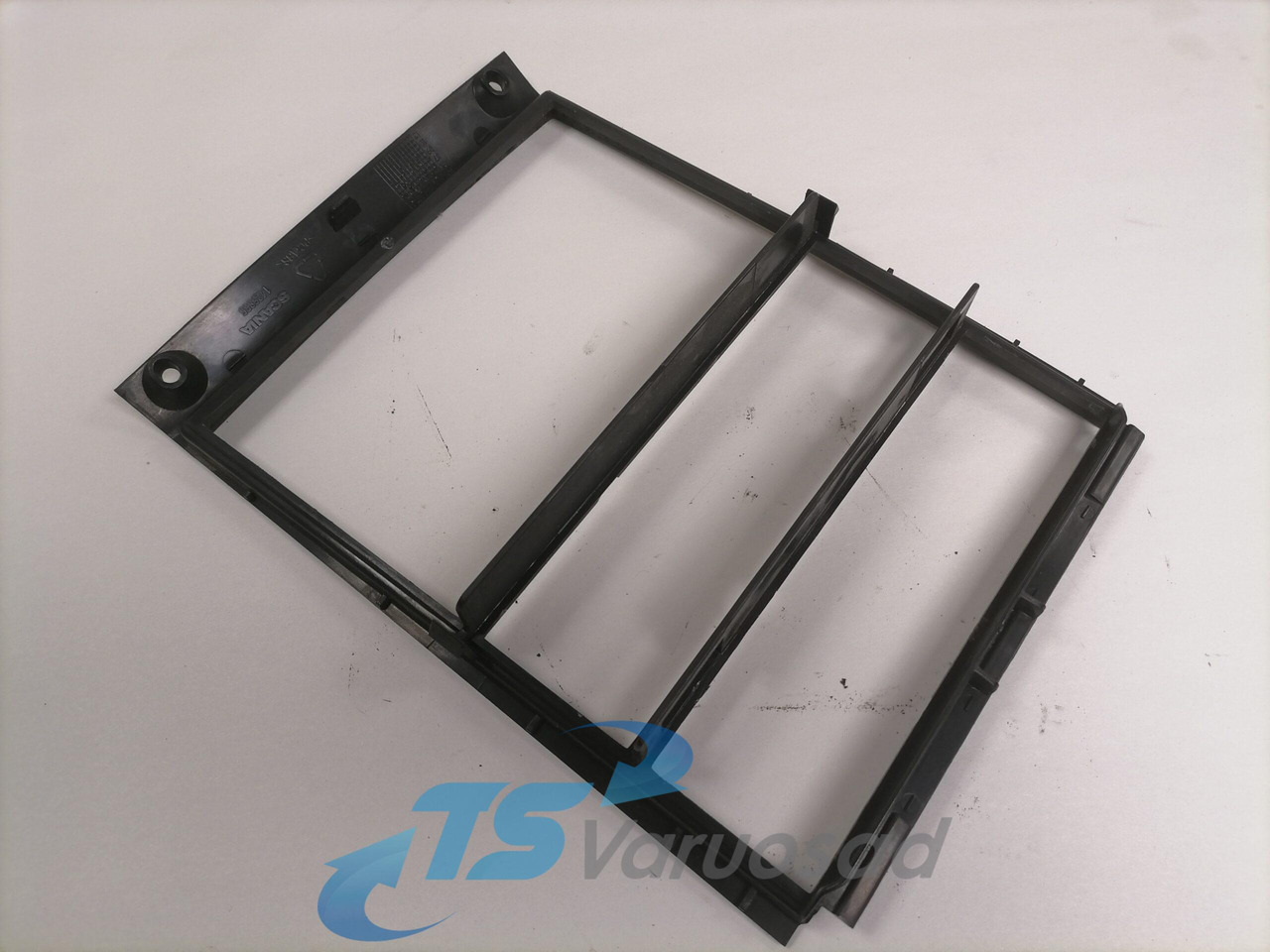 Scania Plastic cover 1425835 - Univerzalni deo za Kamion: slika 2 Scania Plastic cover 1425835 - Univerzalni deo za Kamion: slika 2
