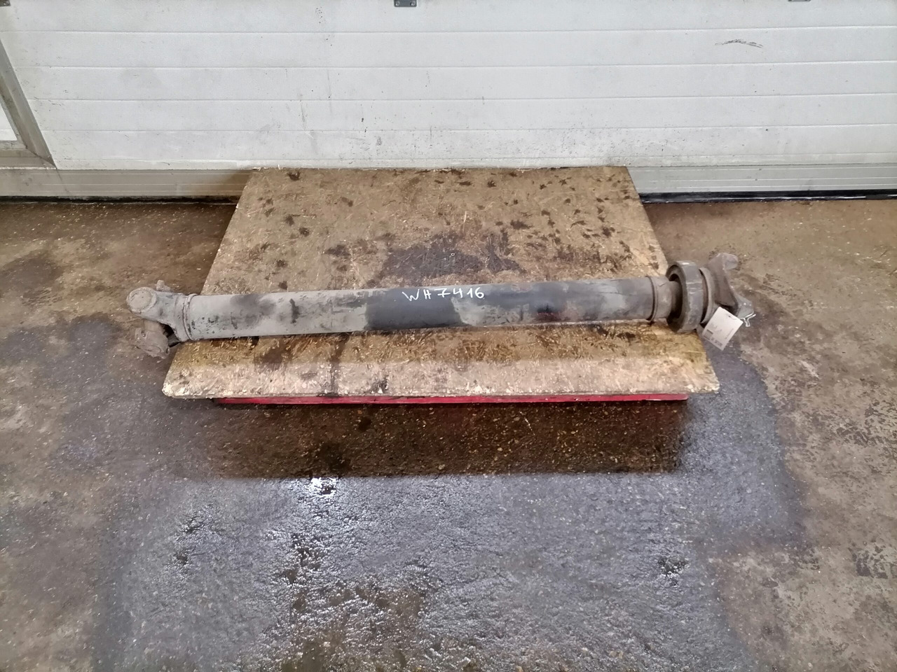 Scania Propeller shaft 1758402 - Kardansko vratilo za Kamion: slika 1 Scania Propeller shaft 1758402 - Kardansko vratilo za Kamion: slika 1