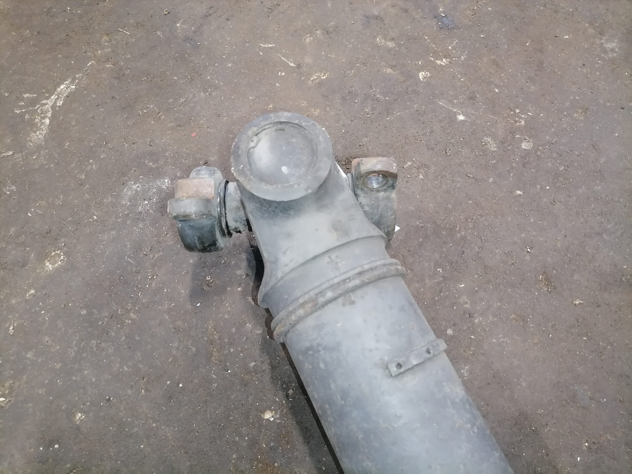 Scania Propeller shaft 1758940 - Kardansko vratilo za Kamion: slika 3 Scania Propeller shaft 1758940 - Kardansko vratilo za Kamion: slika 3