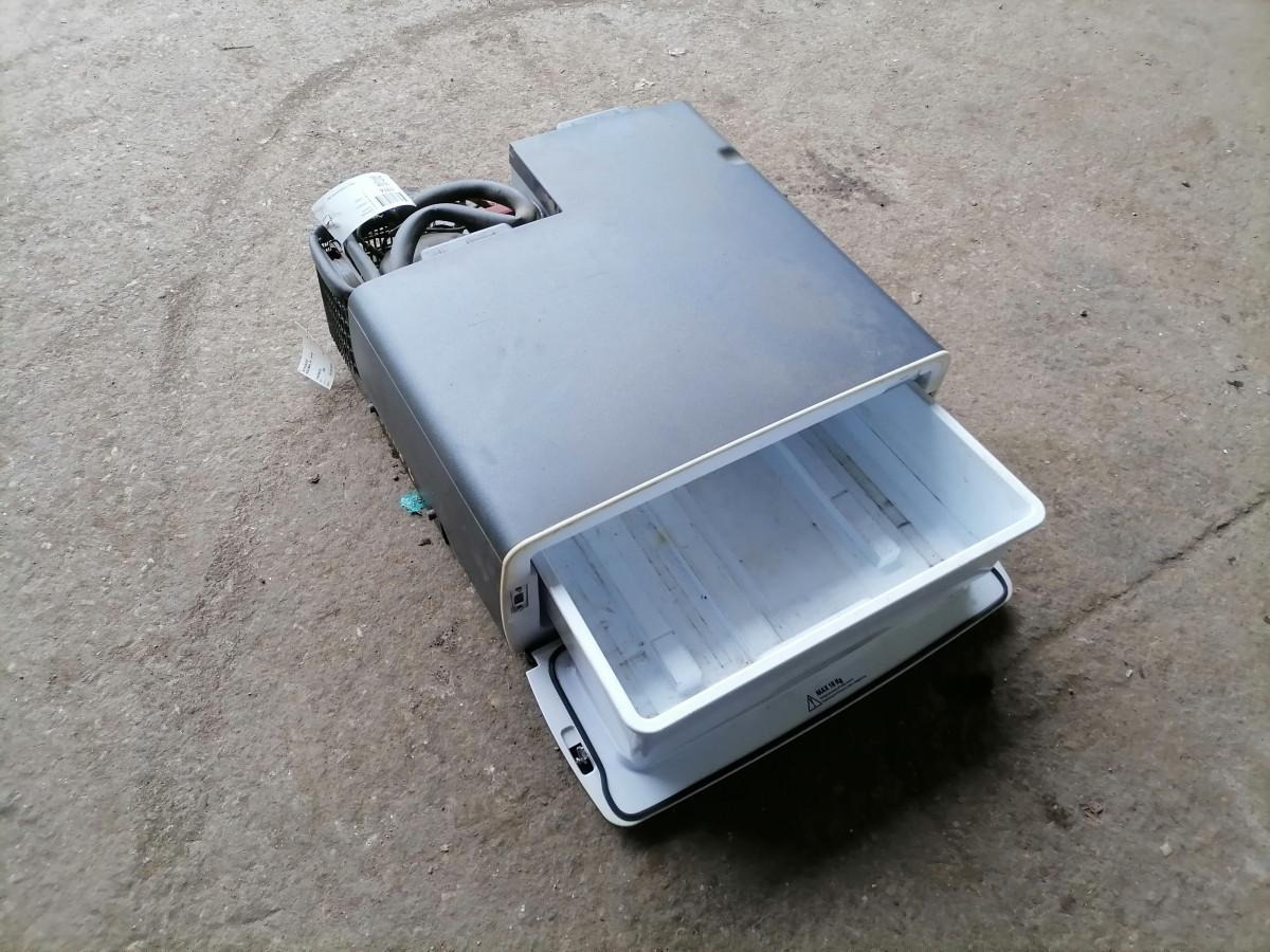 Scania Refigerator 2409031 - Univerzalni deo za Kamion: slika 2 Scania Refigerator 2409031 - Univerzalni deo za Kamion: slika 2