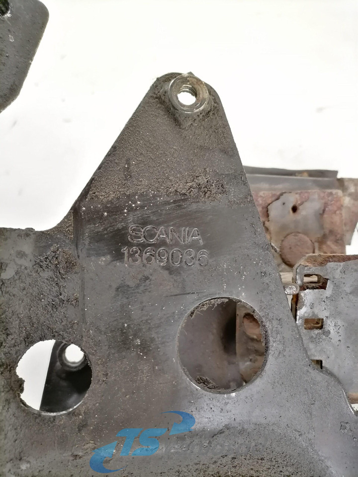 Scania Roolisüsteemi õlimahuti kandur 1369036 - Servo crevo za Kamion: slika 2 Scania Roolisüsteemi õlimahuti kandur 1369036 - Servo crevo za Kamion: slika 2