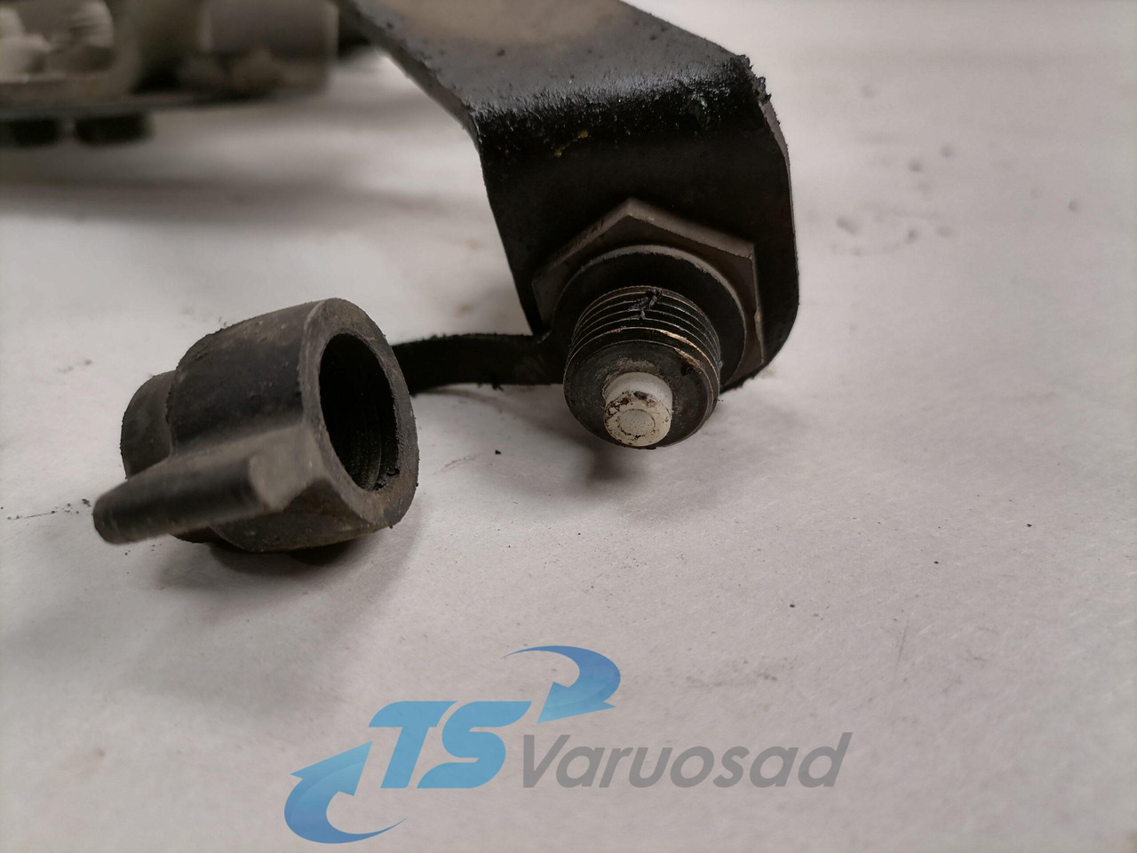 Scania Roolisüsteemi õlimahuti kandur 1446713 - Servo crevo za Kamion: slika 4 Scania Roolisüsteemi õlimahuti kandur 1446713 - Servo crevo za Kamion: slika 4
