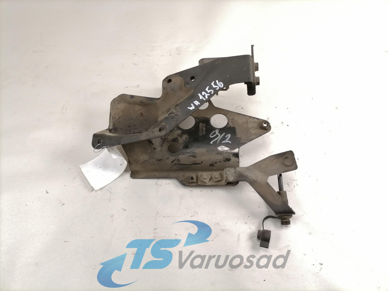 Scania Roolisüsteemi õlimahuti kandur 1446713 - Servo crevo za Kamion: slika 1 Scania Roolisüsteemi õlimahuti kandur 1446713 - Servo crevo za Kamion: slika 1