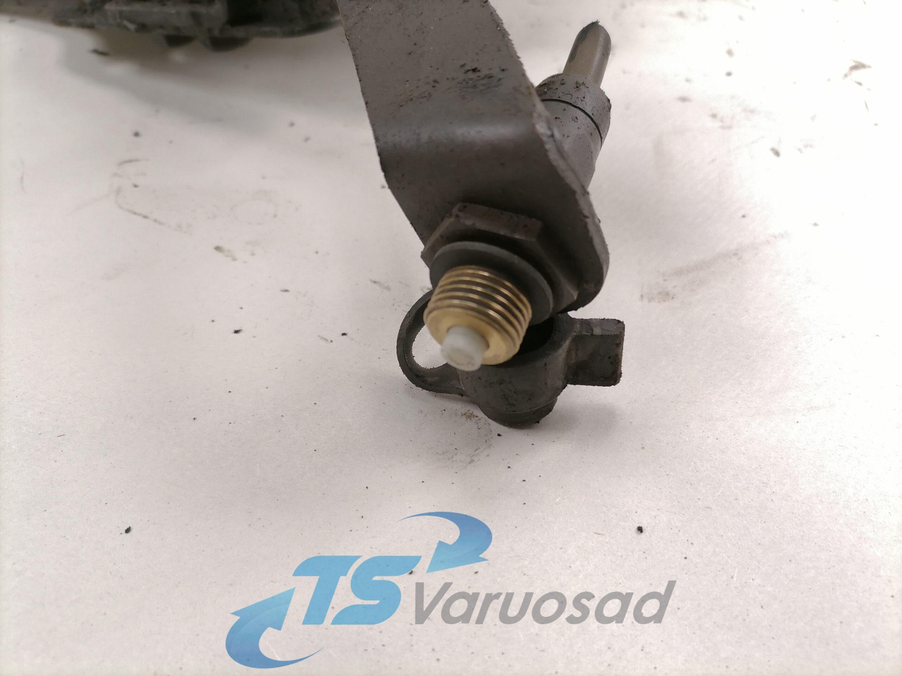 Scania Roolisüsteemi õlimahuti kandur 1446713 - Servo crevo za Kamion: slika 3 Scania Roolisüsteemi õlimahuti kandur 1446713 - Servo crevo za Kamion: slika 3