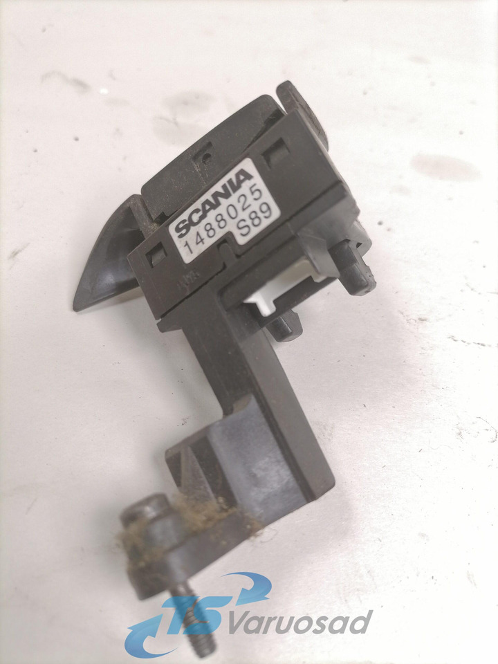 Scania Switch, steering wheel 1488025 - Upravljački sistem za Kamion: slika 3 Scania Switch, steering wheel 1488025 - Upravljački sistem za Kamion: slika 3
