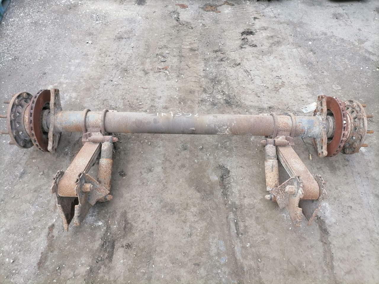 Schmitz Axel housing 945960374900 - Osovina i delovi za Kamion: slika 2 Schmitz Axel housing 945960374900 - Osovina i delovi za Kamion: slika 2